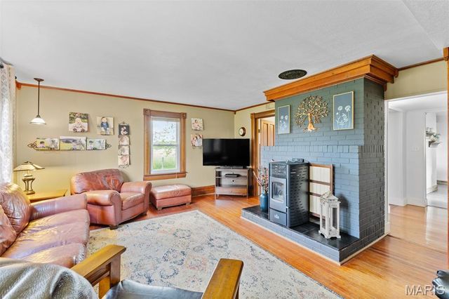 5704 Feezor Road, Farmington, MO 63640