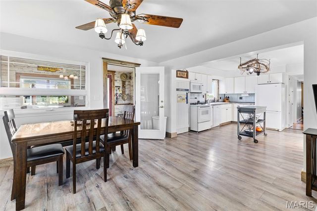5704 Feezor Road, Farmington, MO 63640