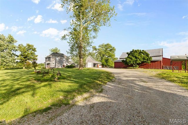 5704 Feezor Road, Farmington, MO 63640