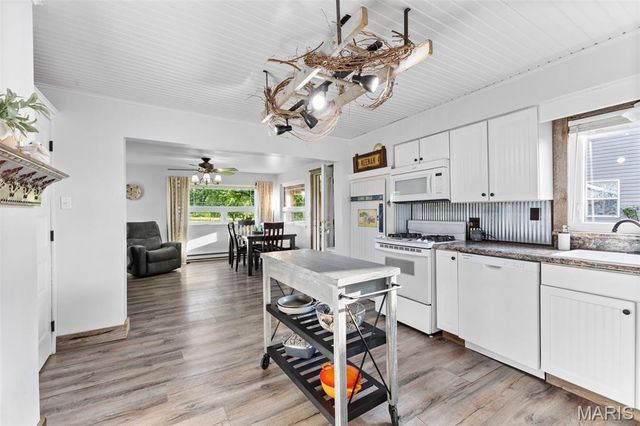5704 Feezor Road, Farmington, MO 63640