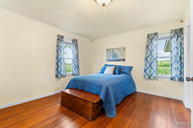 5704 Feezor Road, Farmington, MO 63640