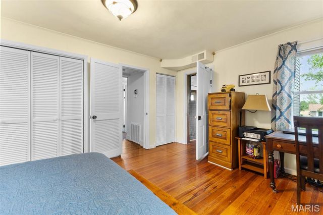 5704 Feezor Road, Farmington, MO 63640