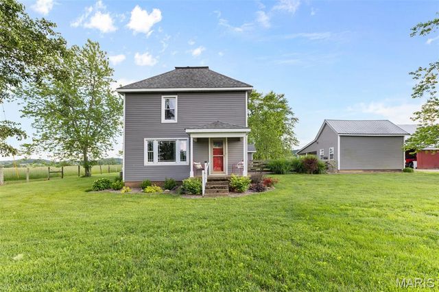 5704 Feezor Road, Farmington, MO 63640