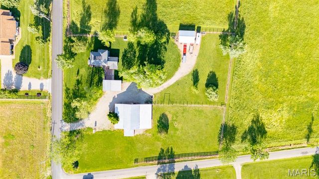 5704 Feezor Road, Farmington, MO 63640
