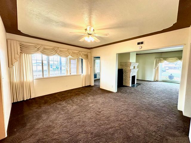 1301 N Douty, Hanford, CA 93230