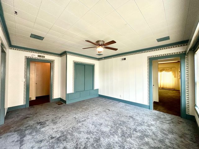 1301 N Douty, Hanford, CA 93230