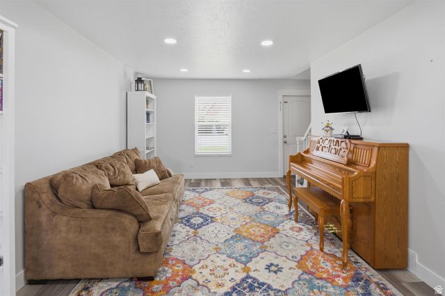 999 N 900 W, West Bountiful, UT 84087