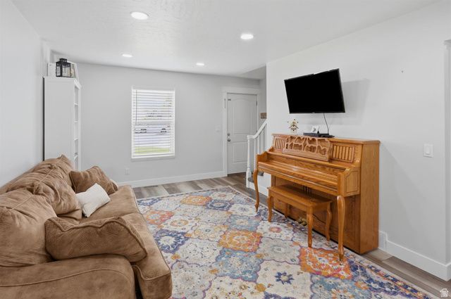 999 N 900 W, West Bountiful, UT 84087