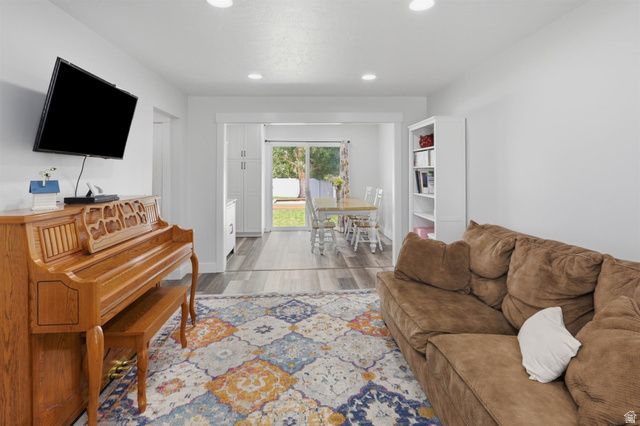 999 N 900 W, West Bountiful, UT 84087