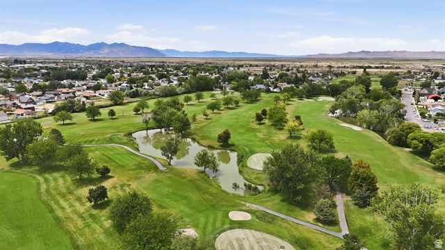 999 N 900 W, West Bountiful, UT 84087