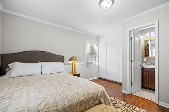 5201 W 71st Street, Prairie Village, KS 66208