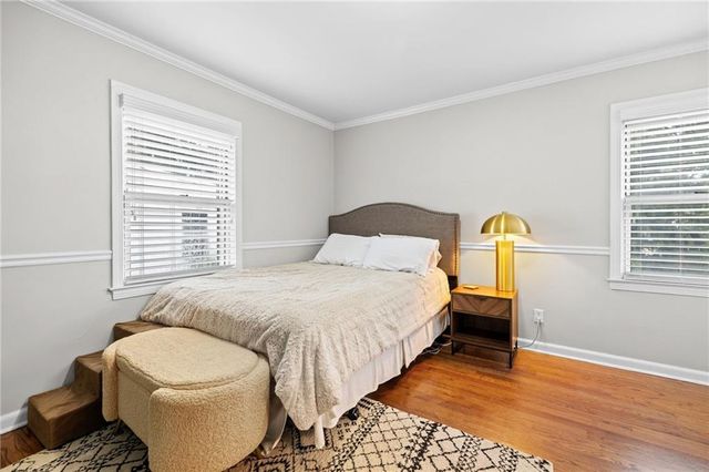 5201 W 71st Street, Prairie Village, KS 66208
