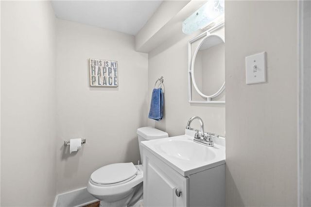 5201 W 71st Street, Prairie Village, KS 66208
