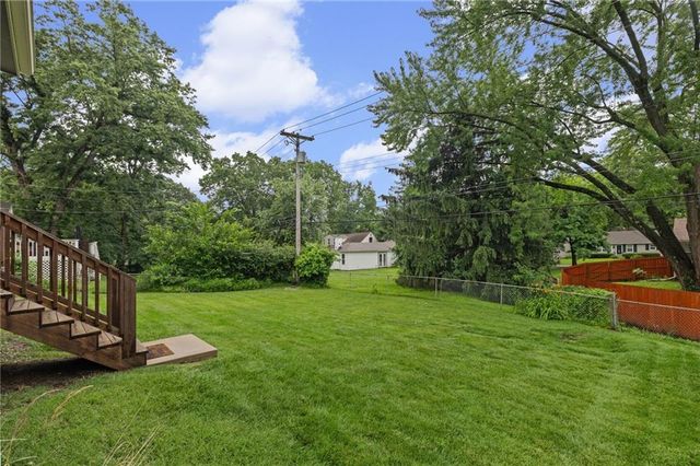 5201 W 71st Street, Prairie Village, KS 66208