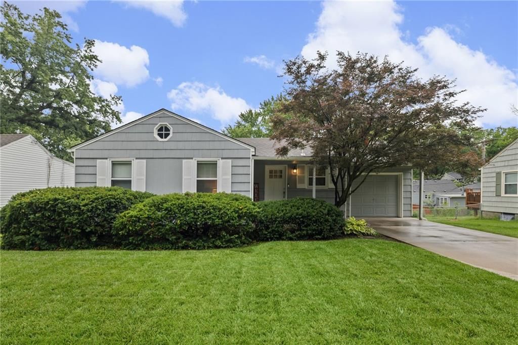5201 W 71st Street, Prairie Village, KS 66208