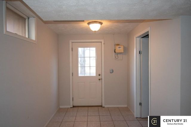 807 S Taylor Street, Papillion, NE 68046