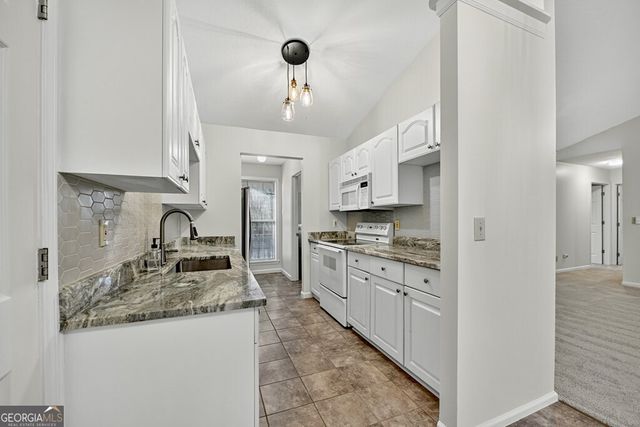 20 Riverwood Drive, Blue Ridge, GA 30513