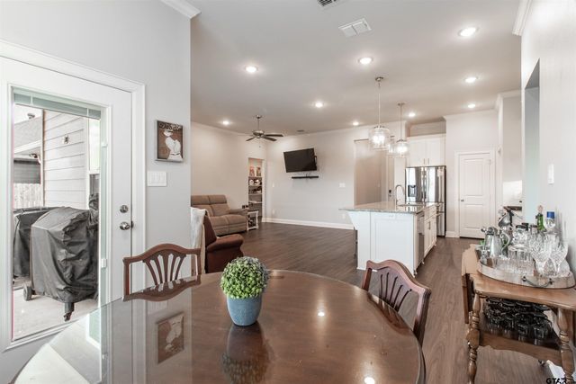 227 Amanda Ave, Bullard, TX 75757