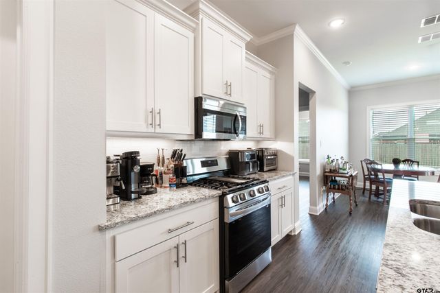227 Amanda Ave, Bullard, TX 75757