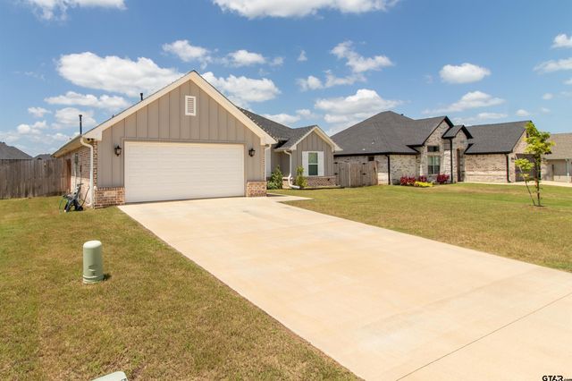 227 Amanda Ave, Bullard, TX 75757