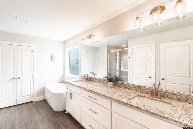 227 Amanda Ave, Bullard, TX 75757
