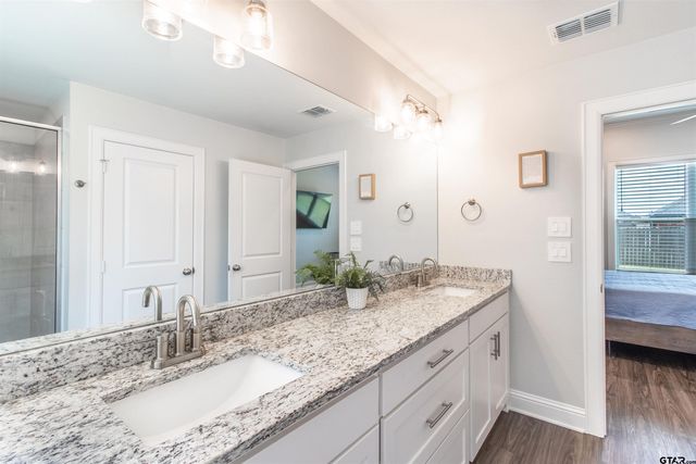 227 Amanda Ave, Bullard, TX 75757