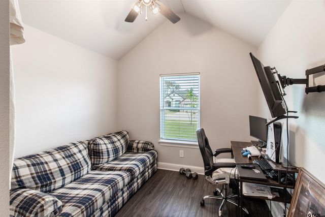 227 Amanda Ave, Bullard, TX 75757