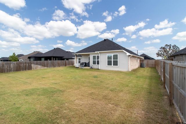 227 Amanda Ave, Bullard, TX 75757