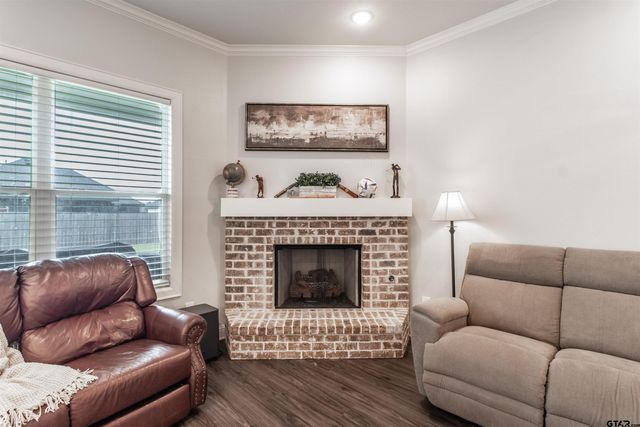 227 Amanda Ave, Bullard, TX 75757