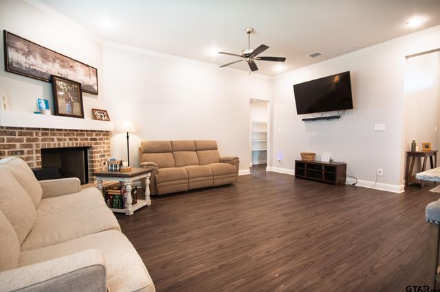 227 Amanda Ave, Bullard, TX 75757