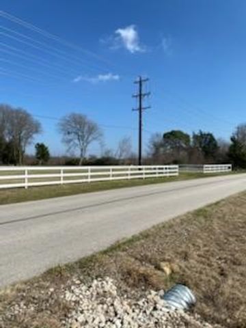 212 E Will White Road, Tool, TX 75143