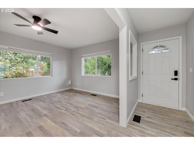 885 E BRIDGE St, Vernonia, OR 97064