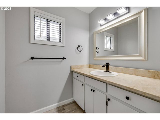 885 E BRIDGE St, Vernonia, OR 97064