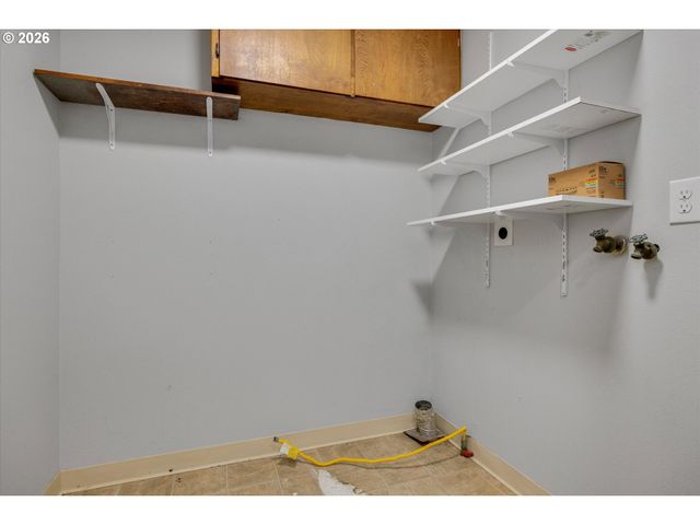 885 E BRIDGE St, Vernonia, OR 97064