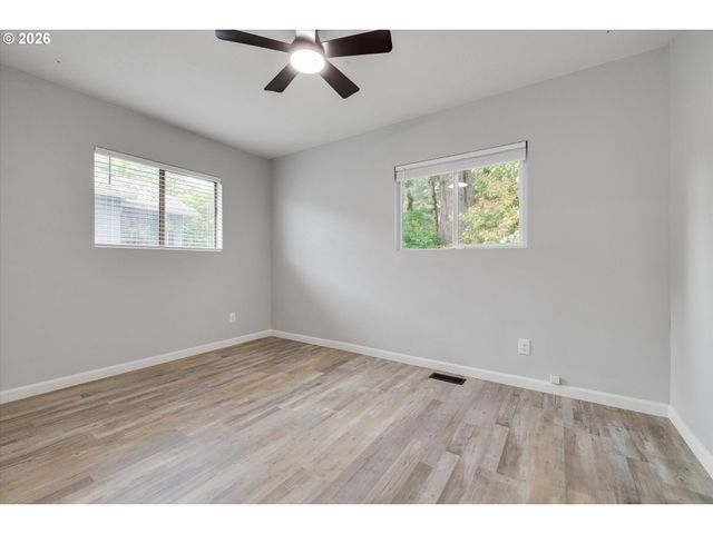 885 E BRIDGE St, Vernonia, OR 97064