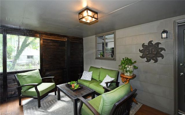 518 Cascade Avenue, Winston-salem, NC 27127