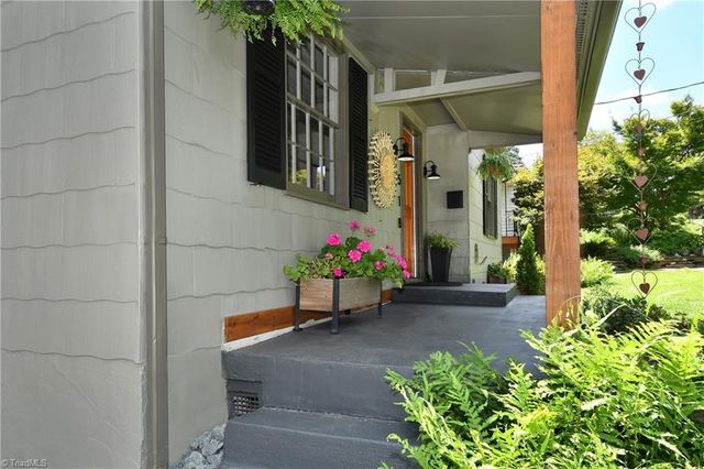 518 Cascade Avenue, Winston-salem, NC 27127