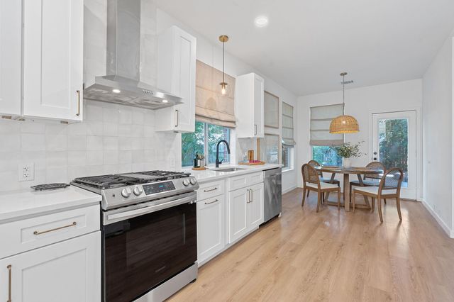 17813 Box Canyon TER, Round Rock, TX 78681