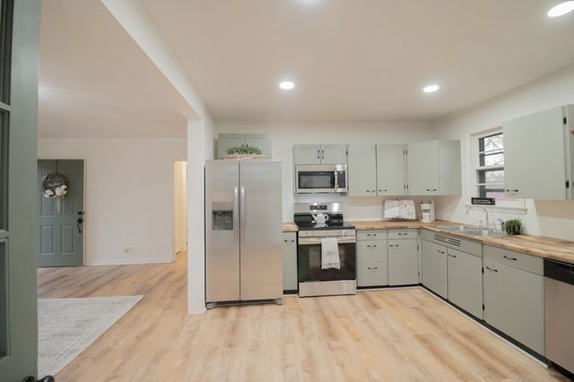 2907 Dunmore Dr, Nashville, TN 37214