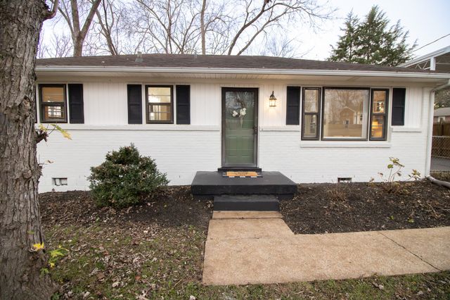 2907 Dunmore Dr, Nashville, TN 37214