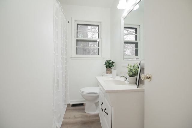 2907 Dunmore Dr, Nashville, TN 37214