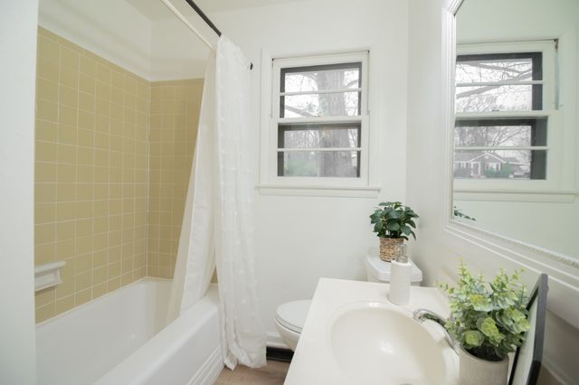 2907 Dunmore Dr, Nashville, TN 37214