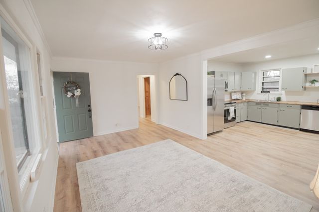 2907 Dunmore Dr, Nashville, TN 37214