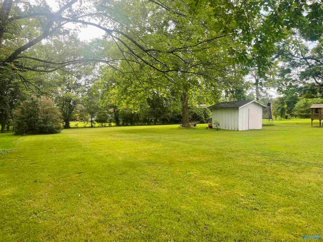 42 Sherwood Drive, Scottsboro, AL 35769