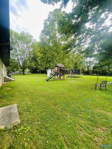 42 Sherwood Drive, Scottsboro, AL 35769