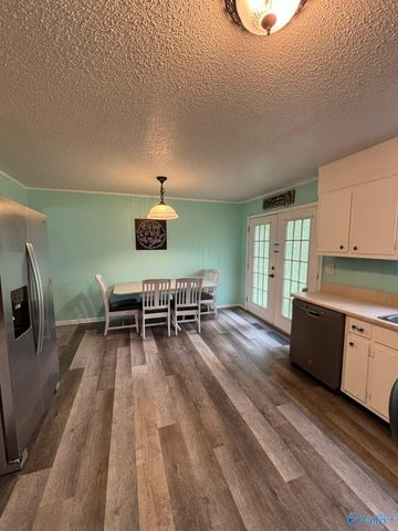 42 Sherwood Drive, Scottsboro, AL 35769