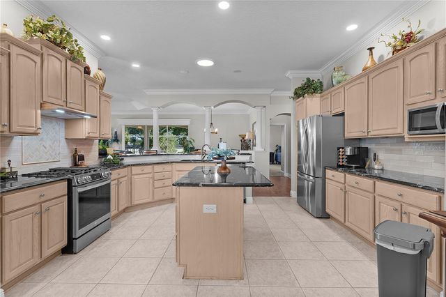 8715 SE 176TH LOWNDES PLACE, The Villages, FL 32162