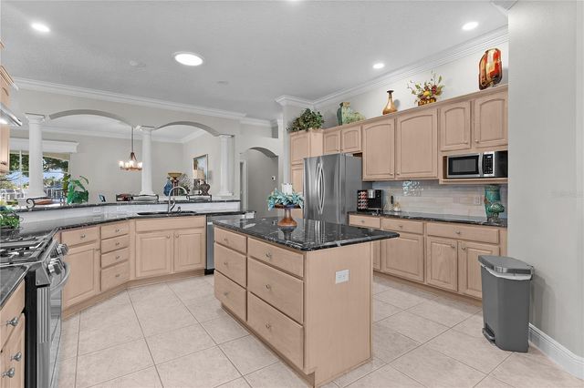 8715 SE 176TH LOWNDES PLACE, The Villages, FL 32162