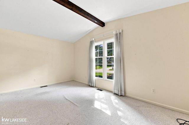 46100 Amesbury Street, Plymouth, MI 48170