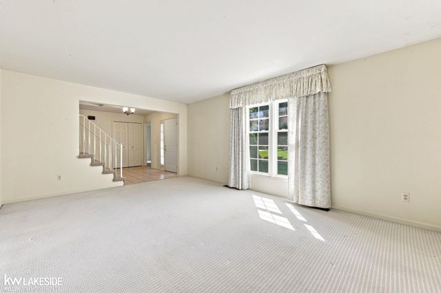 46100 Amesbury Street, Plymouth, MI 48170